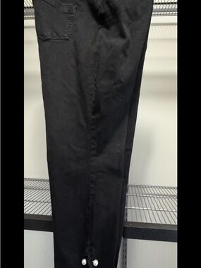 CeCe women’s Black Slim Casual jeans with pearls